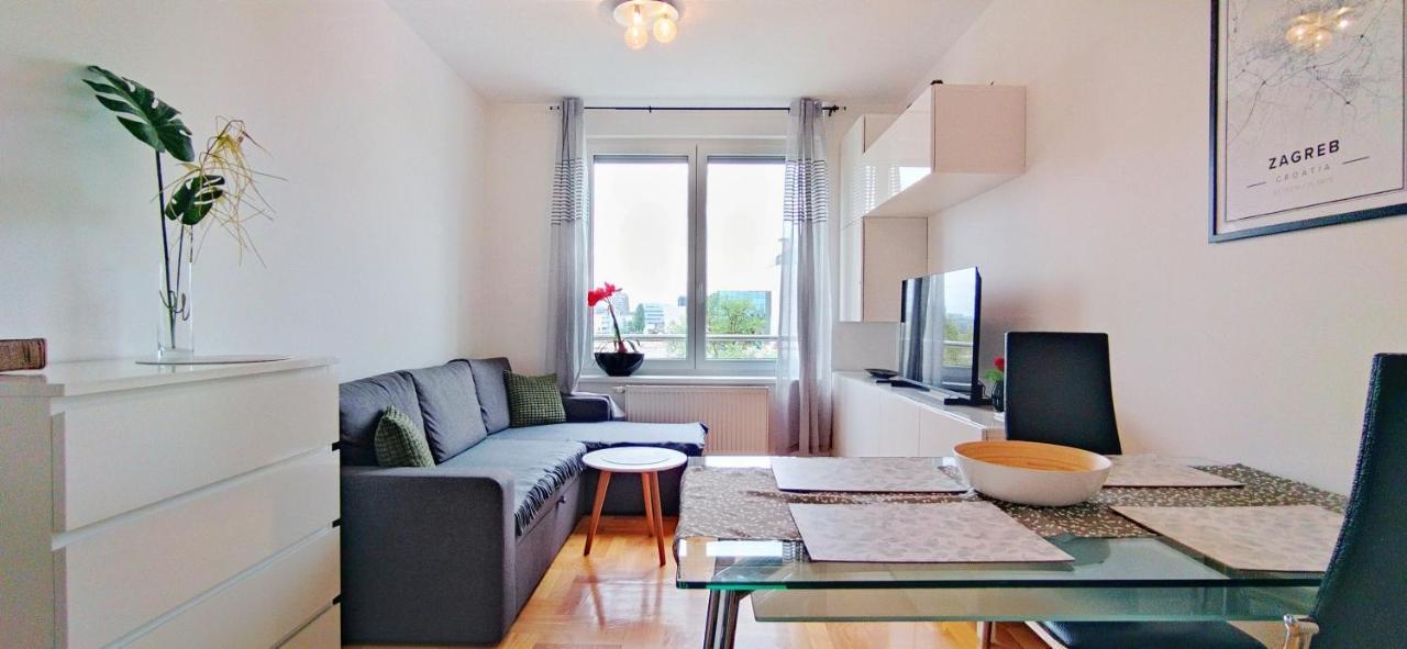 Fountain View Apartment Zagreb Bagian luar foto
